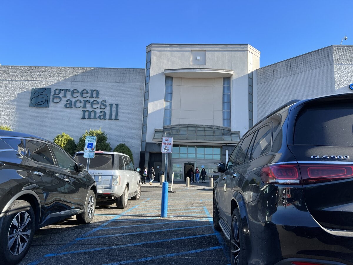 Best Buy Green Acres Mallnull