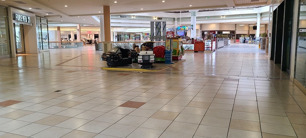 Hamilton Mall in Mays Landing, NJ is Still Standing - But What's Left Inside? 12 Hamilton Mall
