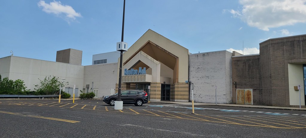 Hamilton Mall in Mays Landing, NJ is Still Standing - But What's Left Inside? 10 Hamilton Mall
