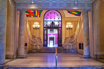 Hartford Connecticut ~ Wadsworth Atheneum Museum of Art ~ Entrance ~ Lobby