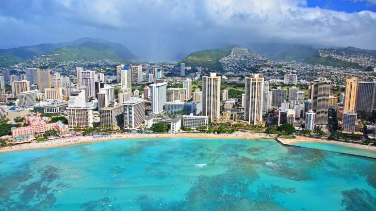 Hawaii Helicopter Tours: How to Choose the Right One