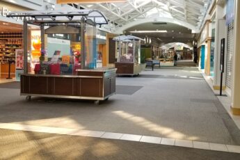 Indian Mound Mall in Heath