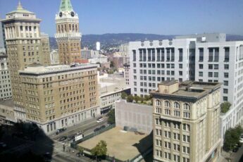 Is Oakland, California, expensive to visit