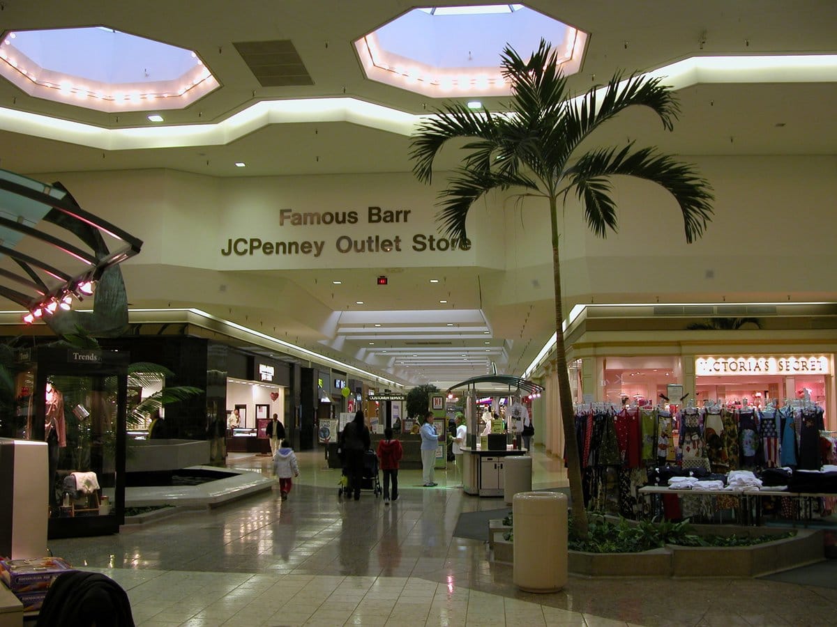 Jamestown Mall in Florissant, MO: Chronicle of Rise, Fall, and Demolition