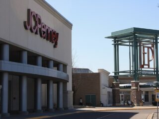 Can Eden Prairie Center Mall Keep Thriving in Eden Prairie, MN?