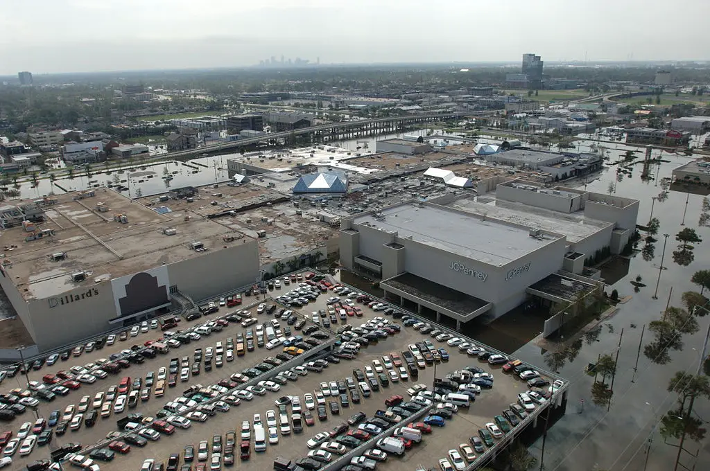 Lakeside Shopping Center in the immediate aftermath Hurricane Katrina