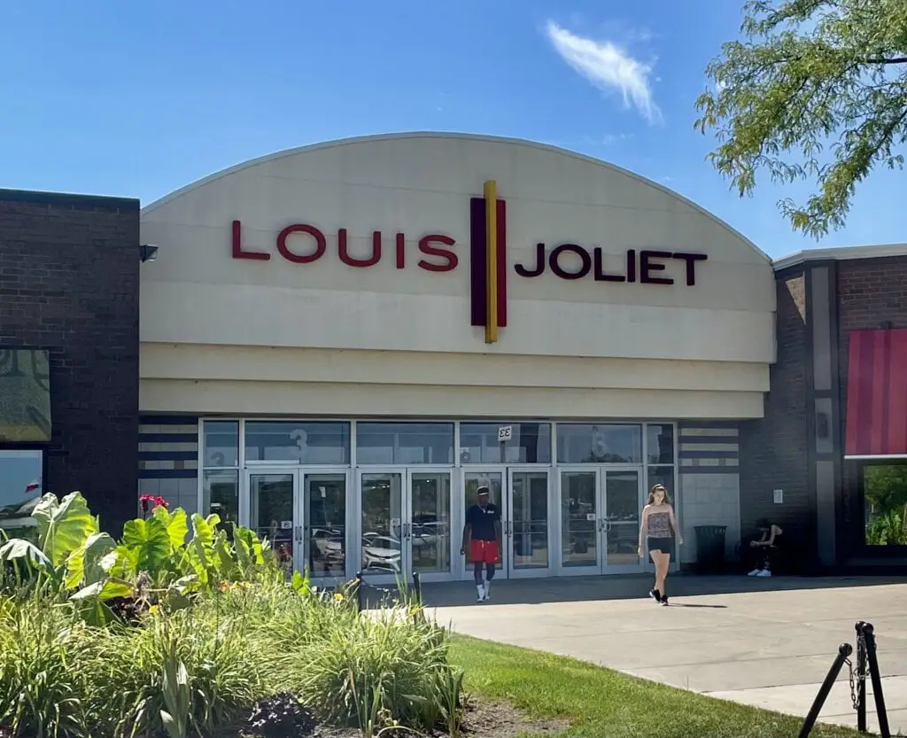 Louis Joliet Mall