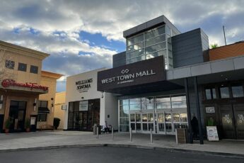 Main entrance of West Town Mall