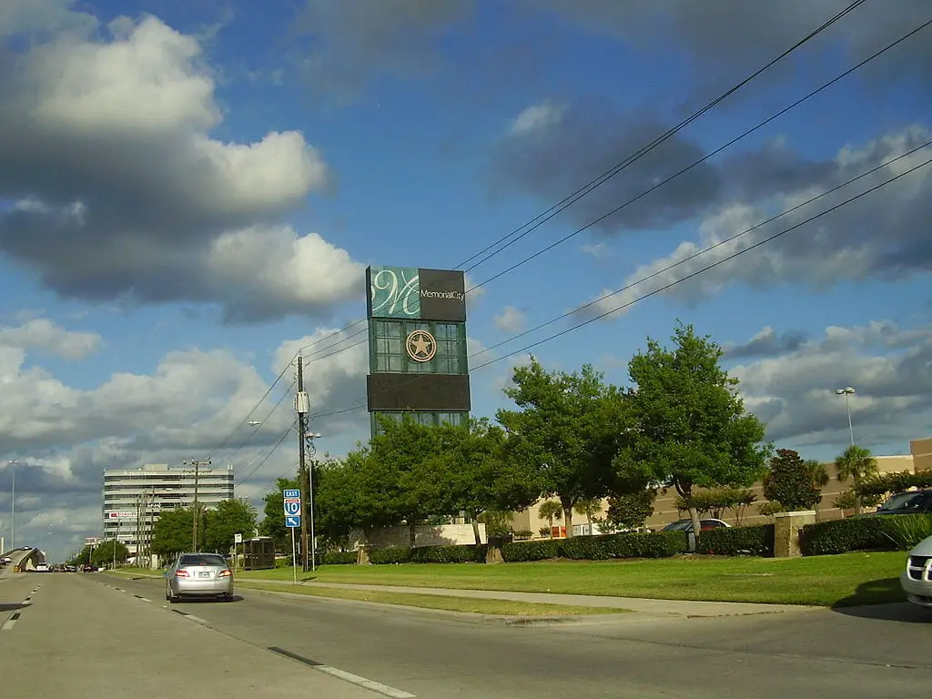 Memorial City Mall in Houston, TX: Shopping Icon Since 1966