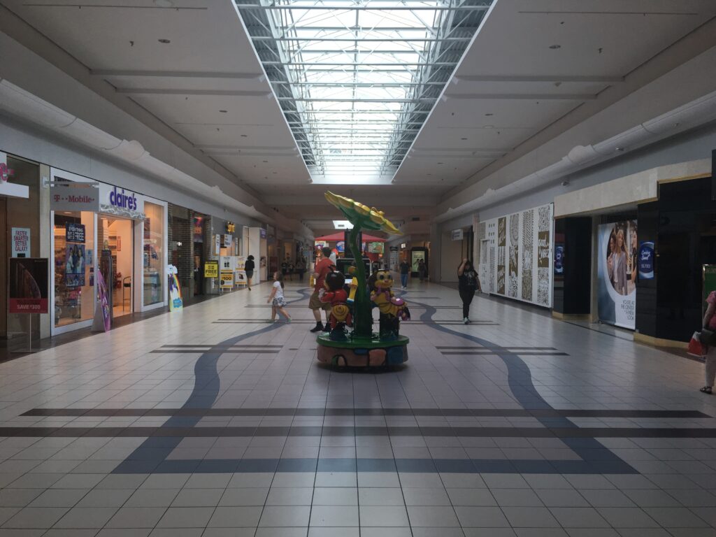 Neshaminy Mall