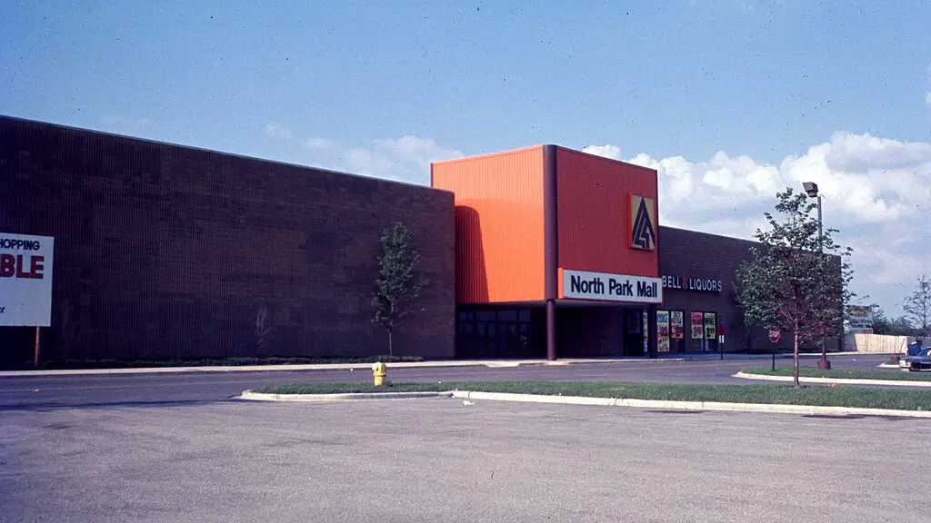 North Park Plaza