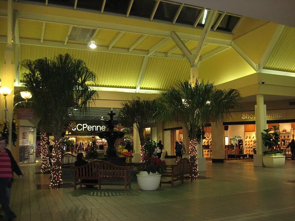 North Shore Square Mall, Slidell, LA: What’s Happening to the Old Mall?