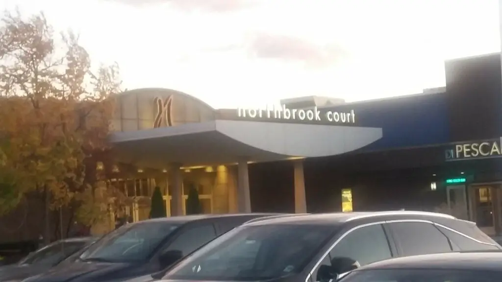 The Rise And Fall Of Northbrook Court Mall In Northbrook, IL ...