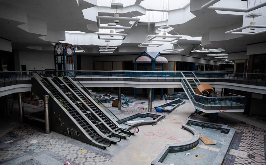 Why Northridge Mall in Milwaukee, WI, Never Had a Chance 10 Northridge Mall