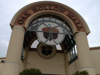 Oak Hollow Mall in High Point, NC – From Bustling Hub to Empty Halls
