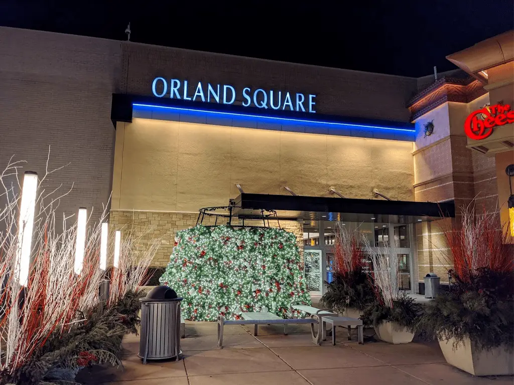 Orland Square Mall’s Growth and Changes in Orland Park, IL