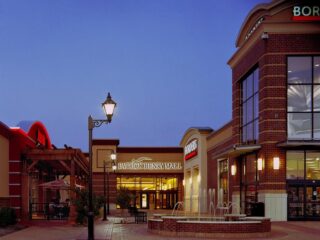 Patrick Henry Mall in Newport News, VA: Thriving or Just Holding On?