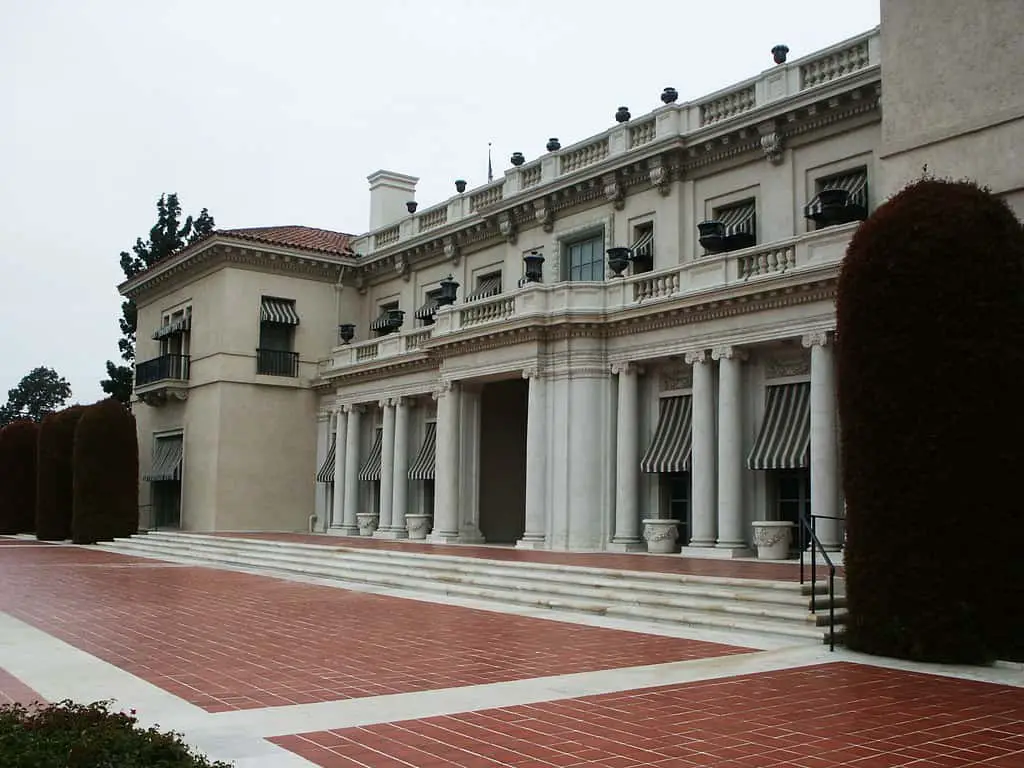 Piazza view of mansion, Art Museum, Huntington Library