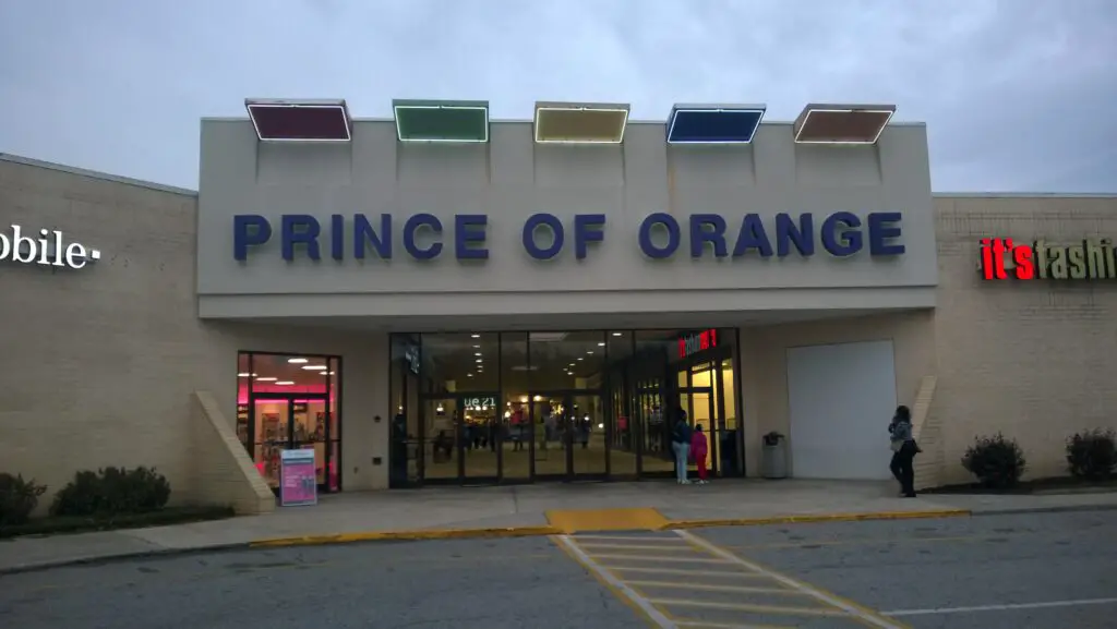 Prince of Orange Mall Entrance