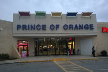 Prince of Orange Mall Entrance