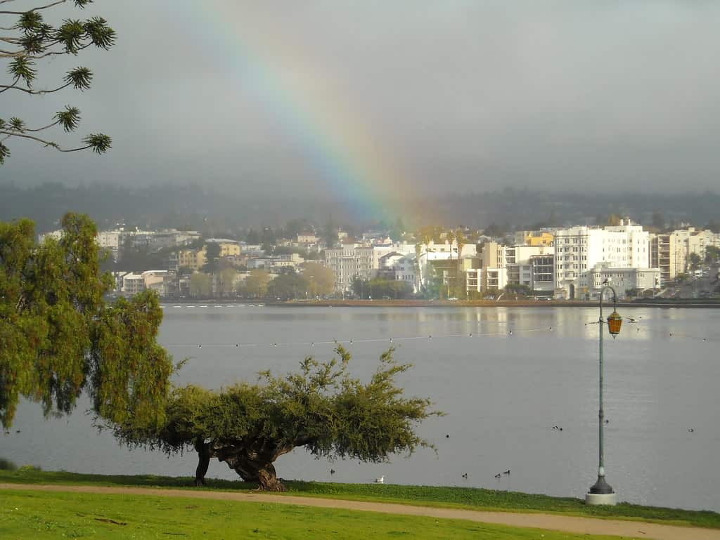 Places to visit in Oakland - Rainbow over Lake Merritt