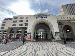 Riverwalk Outlets