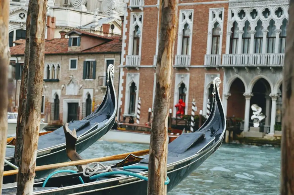 romantic boat rides