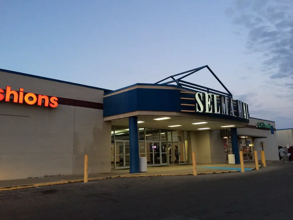 Selma Mall