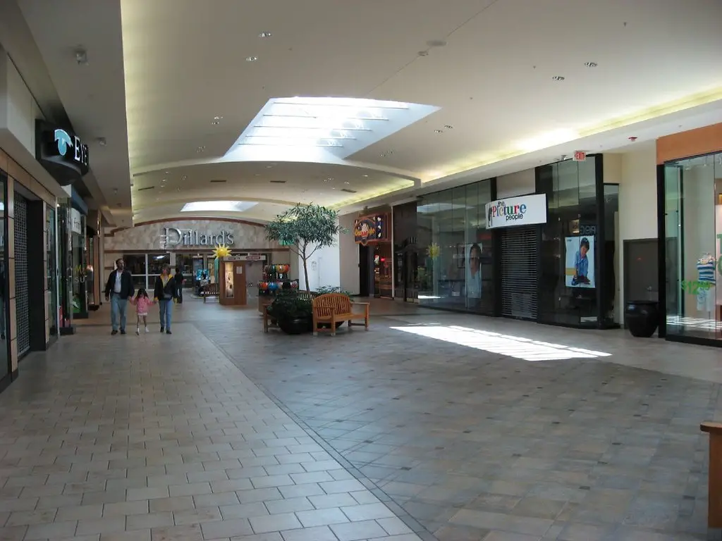 Summit Mall