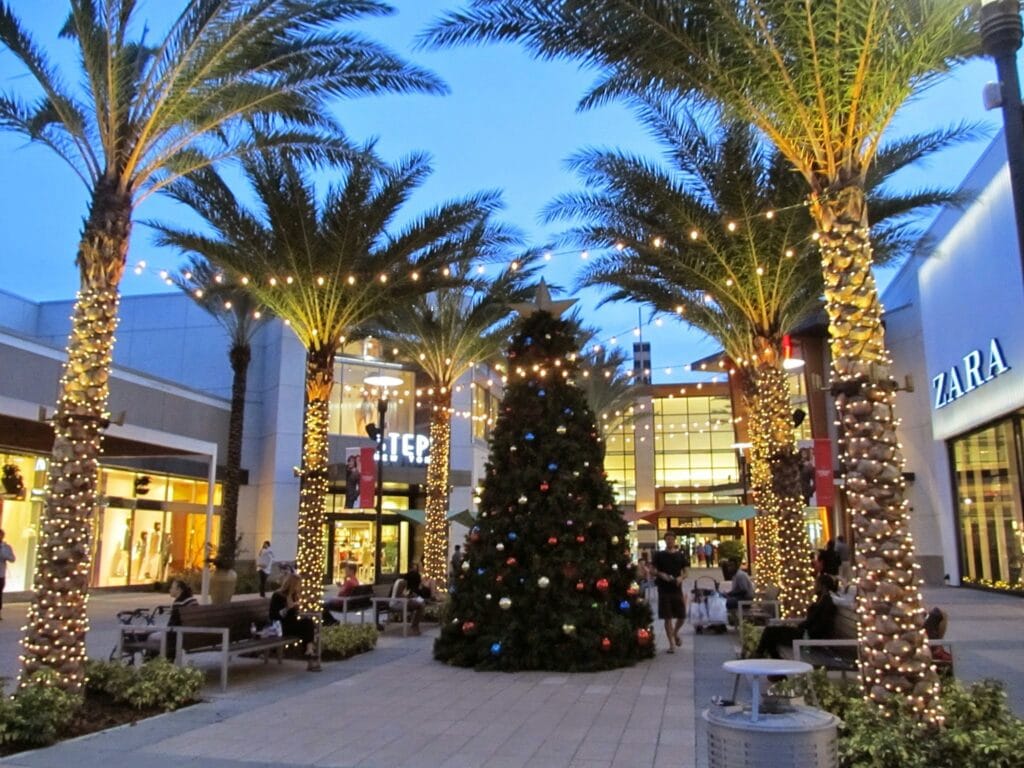 Since 1986: The Florida Mall's Secrets for Staying Packed in Orlando, FL 12 The Florida Mall in Orlando