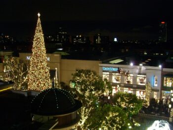The Grove Mall, Los Angeles, CA: Discover the Secret Behind Its Charm