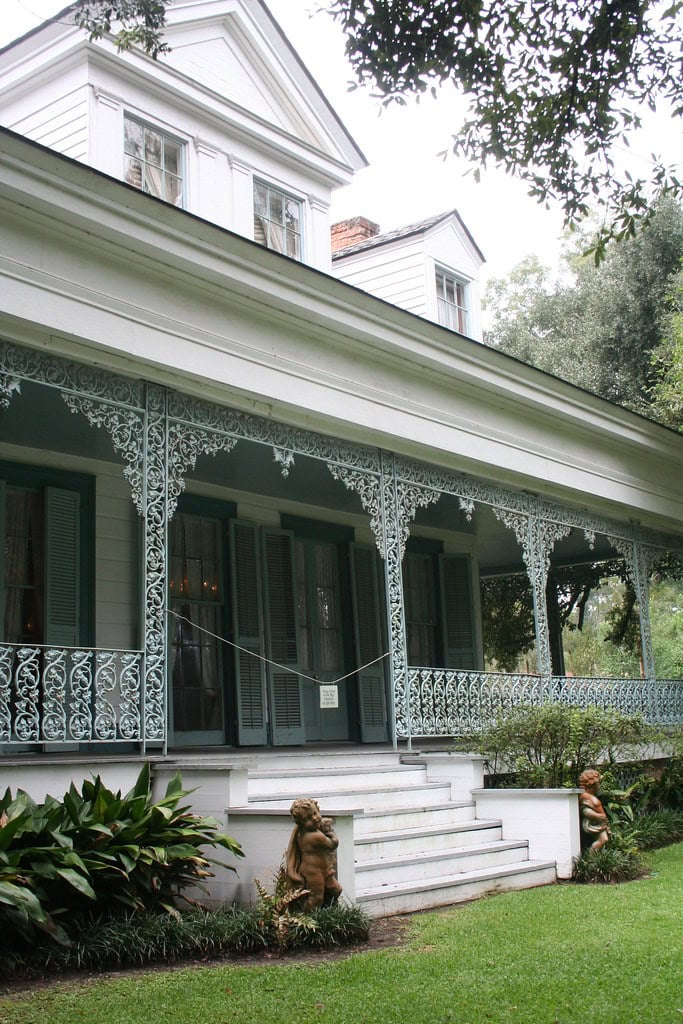 Built by a Fugitive, Marketed by Ghosts: The Myrtles Plantation in St. Francisville, LA 11 The Myrtles Plantation
