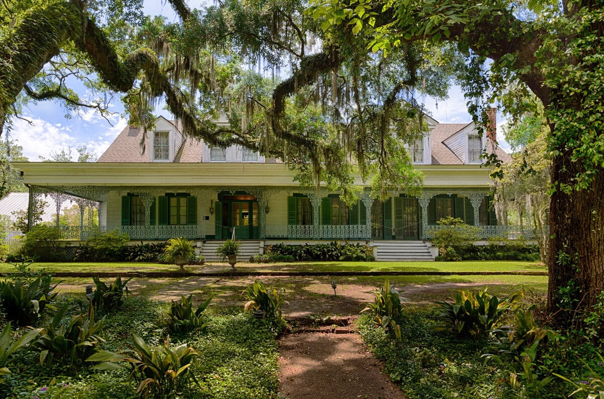 Built by a Fugitive, Marketed by Ghosts: The Myrtles Plantation in St. Francisville, LA