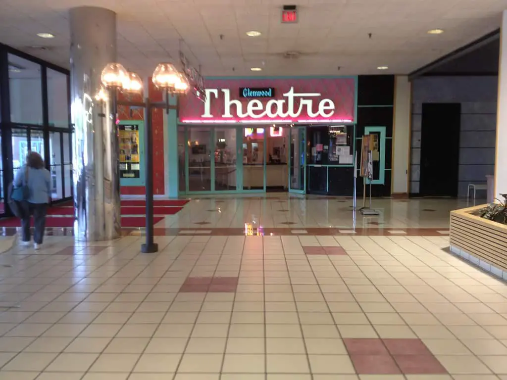 Theatre - Metcalf South Shopping Center