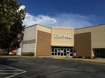 Inside TownMall of Westminster, MD: What to Expect