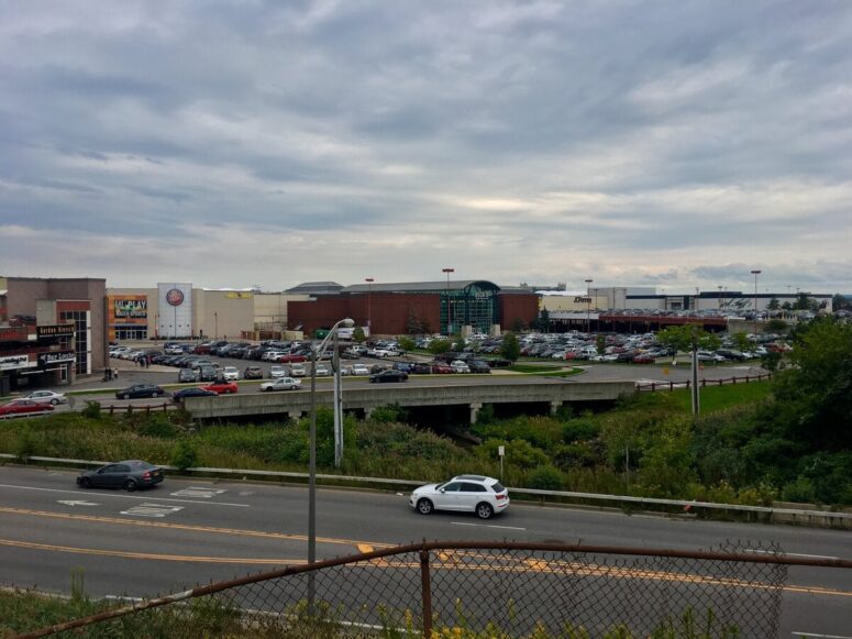 Walden Galleria Mall in Cheektowaga, NY: Booming Mall or Retail Ghost?