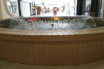 Washington Square Mall in Evansville