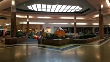 Rise and Fall of Washington Square Mall in Indianapolis, IN