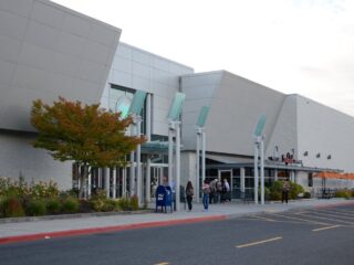 Washington Square Mall: Where Beaverton Meets Tigard, OR for Shopping