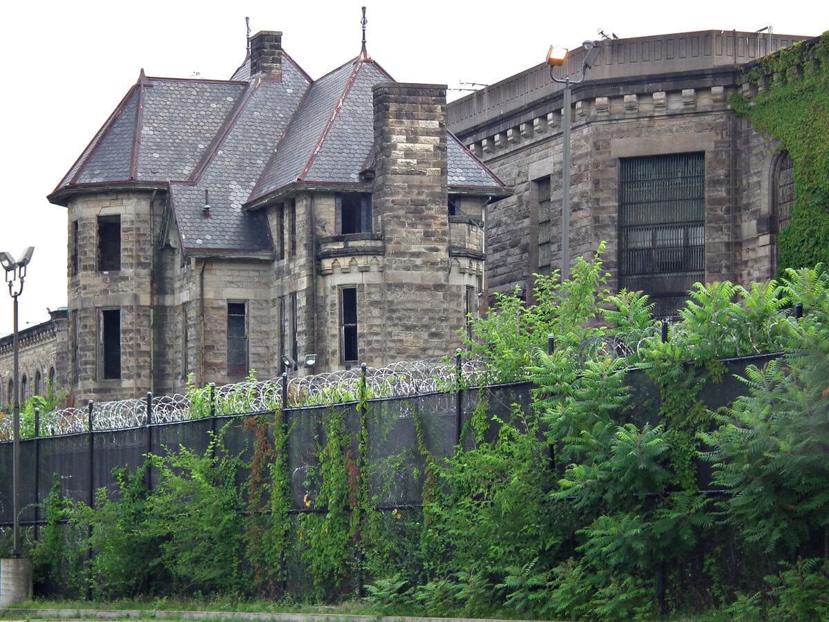 Western Penitentiary in Pittsburgh, PA: 200 Years Behind the Wall