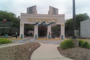Woodbridge Center entrance