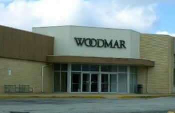 Exploring the Legacy of the Iconic Woodmar Mall in Hammond, Indiana